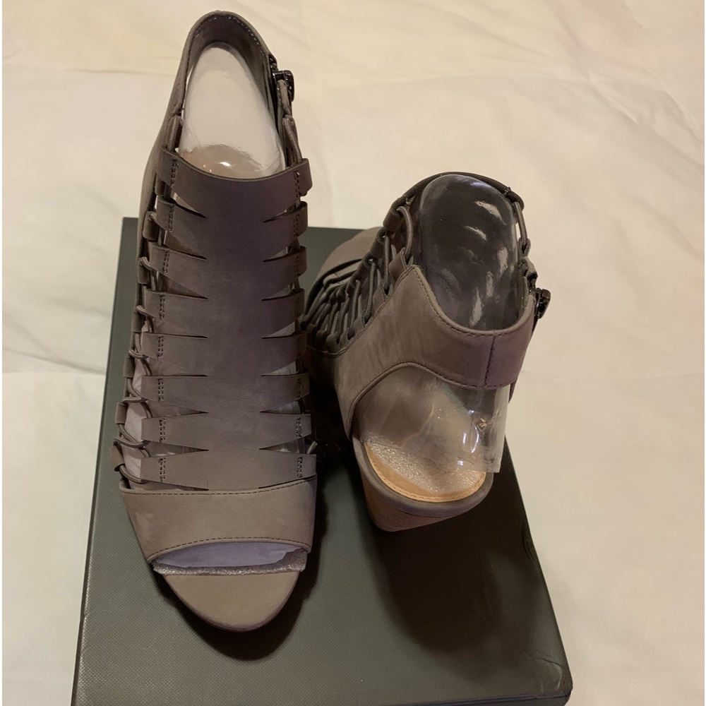 Size 8.5 New (Vince Camuto)